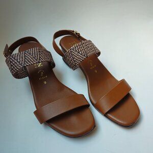 Italian Shoemakers Infamous Brown Aztec Sandals Women's Size 9 US